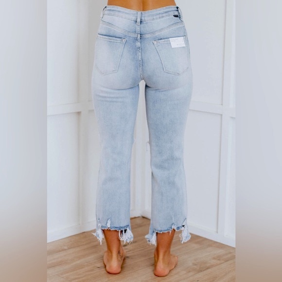 Risen Light Wash High Waisted Cropped Straight Leg Jeans NWT - Picture 4 of 6